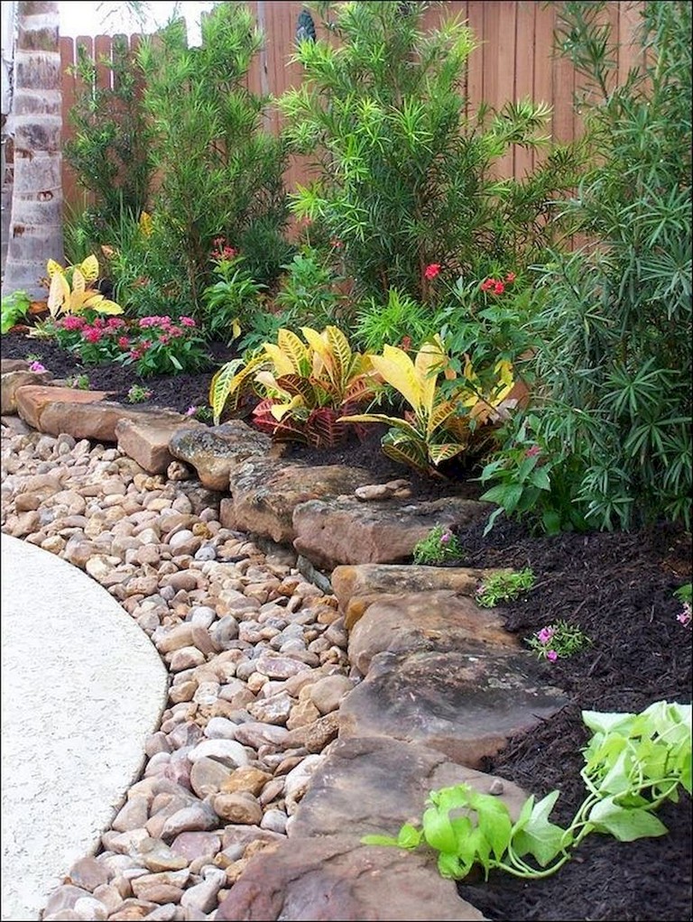 68+ Marvelous Rock Garden Ideas Backyard Front Yard - Page 8 of 70