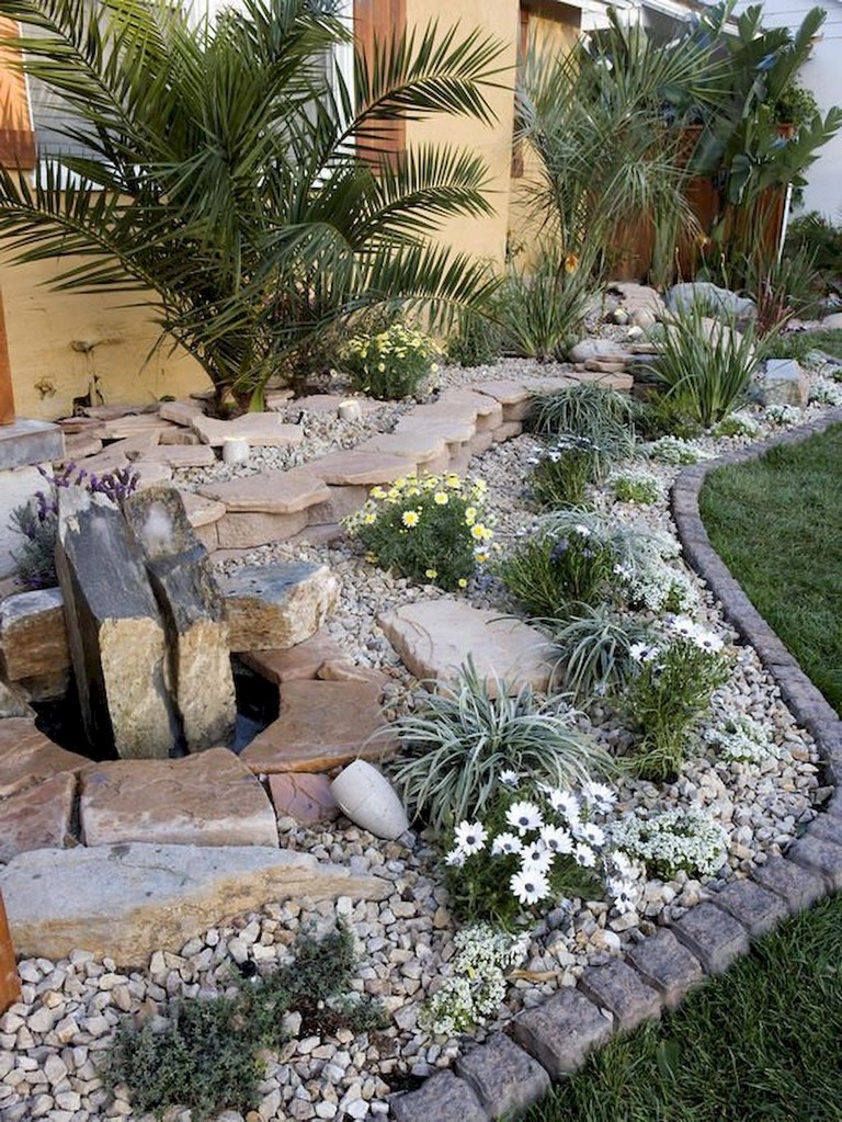 72+ Beauty Front Yard Rock Garden Landscaping Ideas - Page 7 of 74